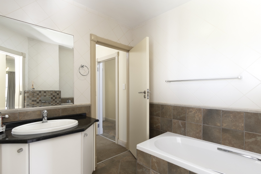 3 Bedroom Property for Sale in Strand North Western Cape